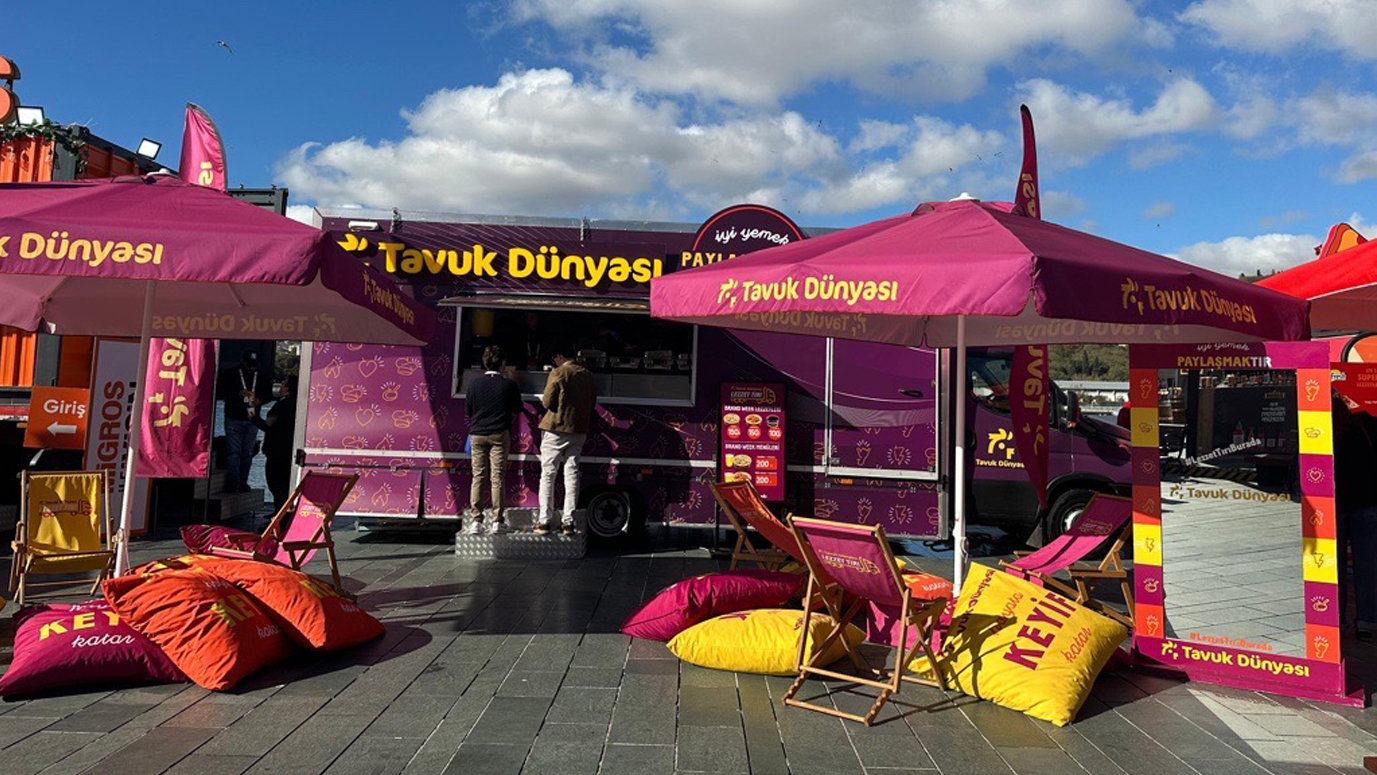 Tavuk Dünyası Lezzet Tırı Brand Week Istanbul’da On Binlerce Katılımcıyla Buluştu!